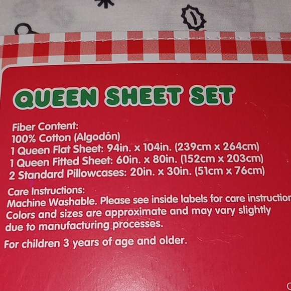 Hello Kitty and Friends Christmas Queen Sheet Set - 100% Cotton - Picture 5 of 5